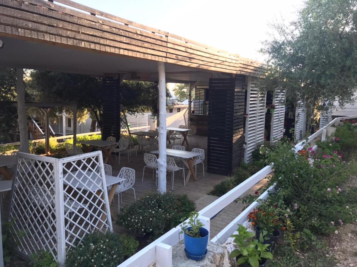 Albanian Garden Hotel Gjilek Eksteriør billede