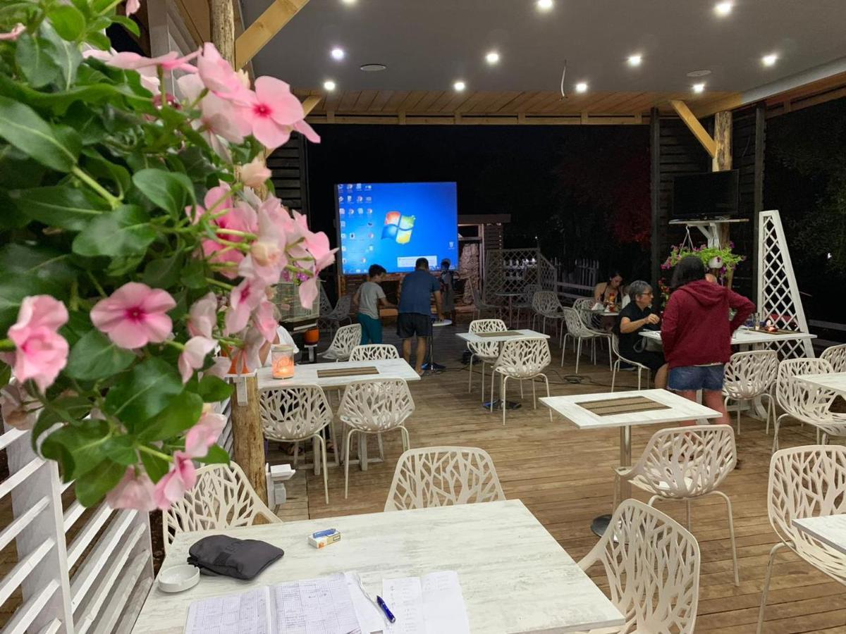Albanian Garden Hotel Gjilek Eksteriør billede