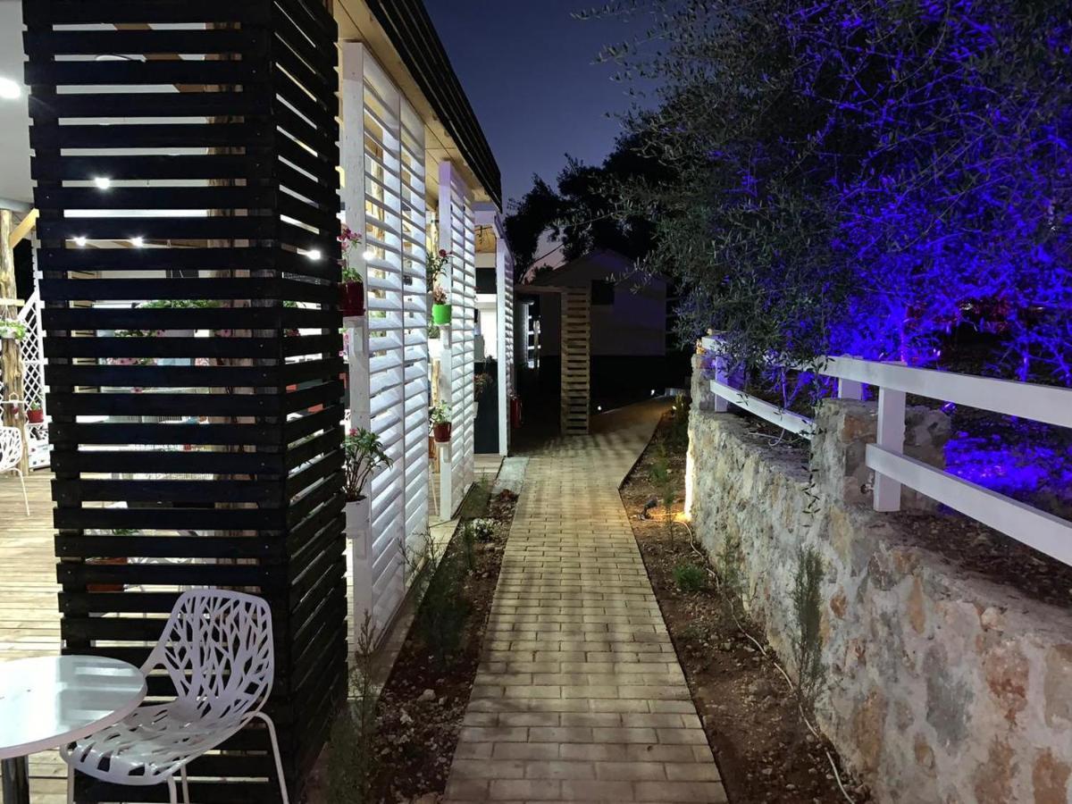 Albanian Garden Hotel Gjilek Eksteriør billede